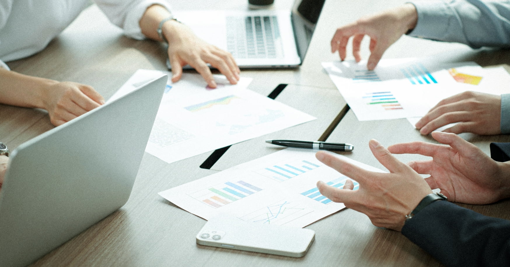 熱狂を巡らせ、人々の前進をつくる